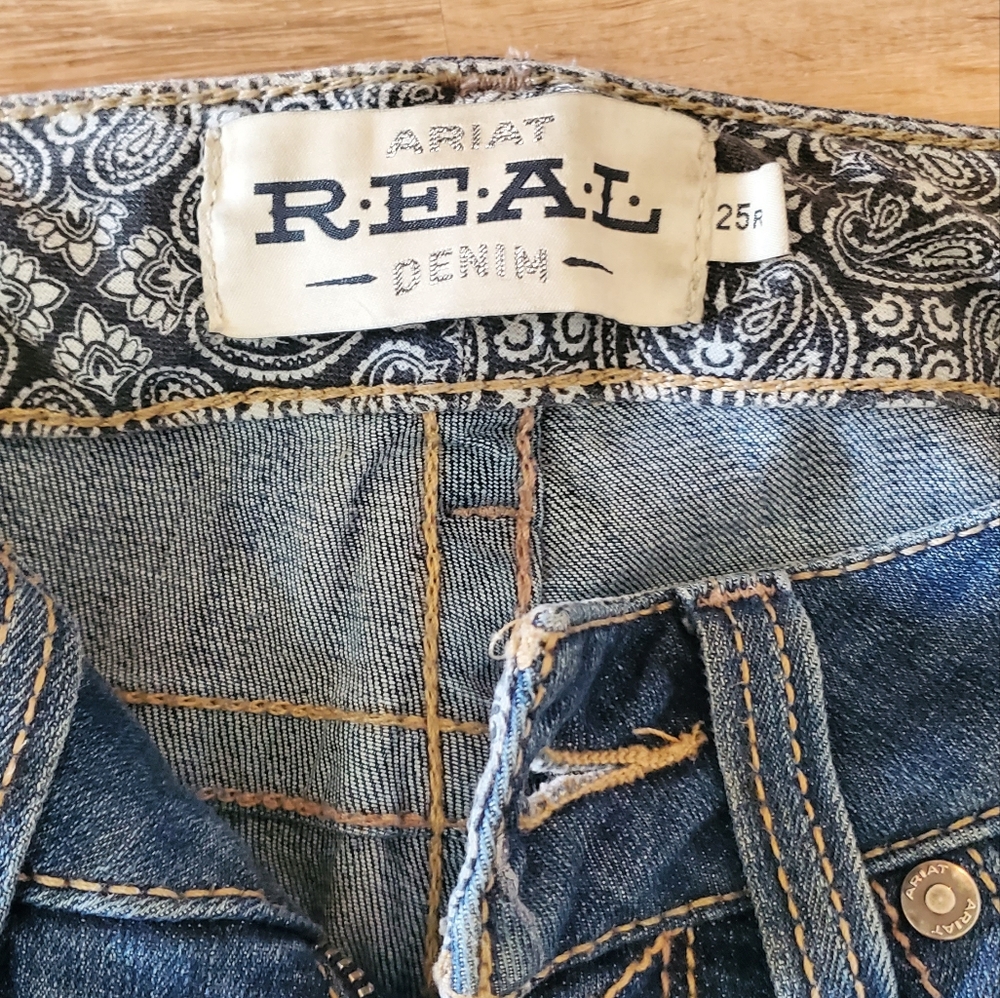 Ariat women's jeans. Size 25R